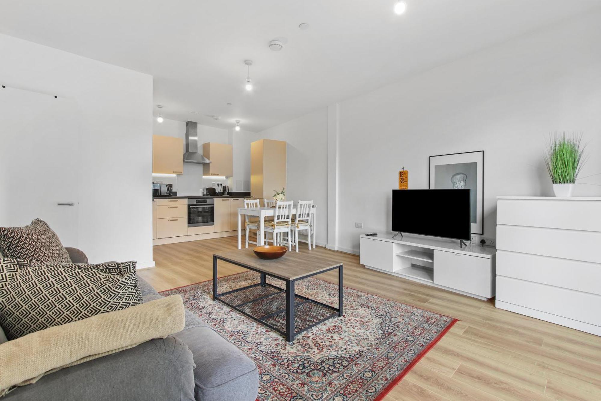לונדון Centrally Located - Modern - 2Bed - 2Bath Apartment מראה חיצוני תמונה