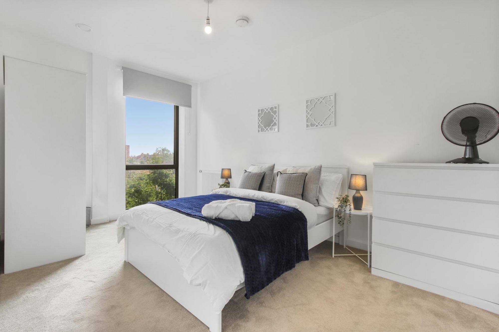 לונדון Centrally Located - Modern - 2Bed - 2Bath Apartment מראה חיצוני תמונה