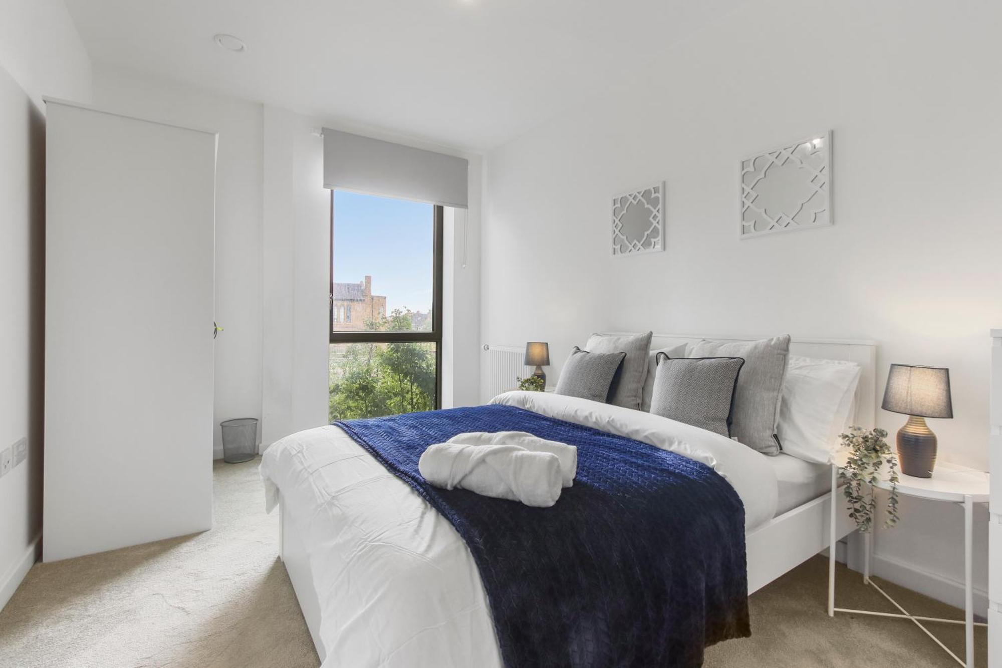 לונדון Centrally Located - Modern - 2Bed - 2Bath Apartment מראה חיצוני תמונה